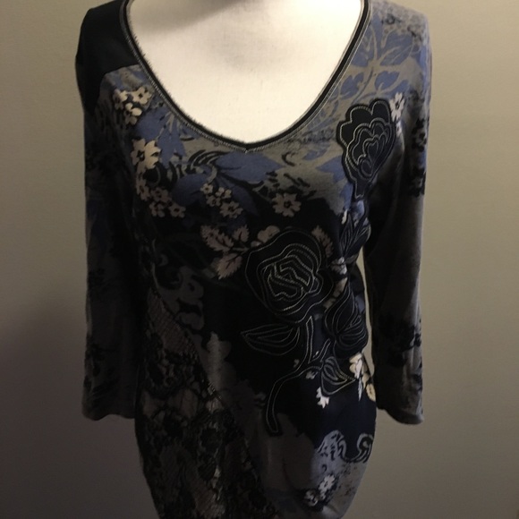 XLRock &Republic Blue/Gray/Black w/Lace Detail Top - Picture 2 of 5
